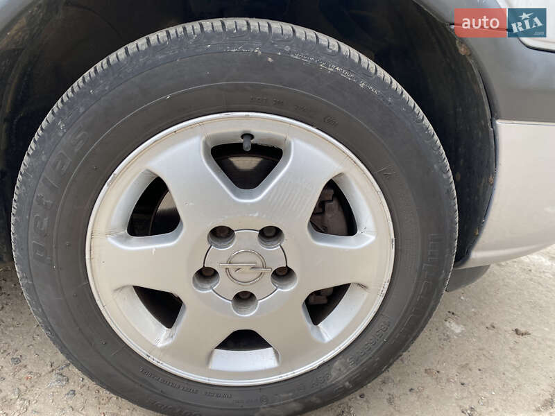 Мінівен Opel Zafira 1999 в Покрові