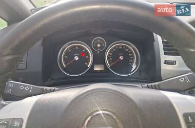 Минивэн Opel Zafira 2007 в 
