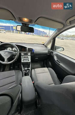 Мінівен Opel Zafira 2003 в 