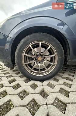 Минивэн Opel Zafira 2008 в 