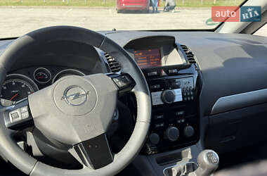 Мінівен Opel Zafira 2011 в 