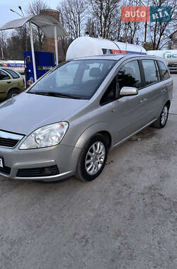 Минивэн Opel Zafira 2005 в 