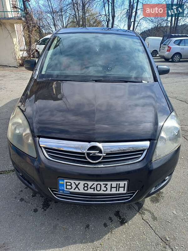 Opel Zafira 2011