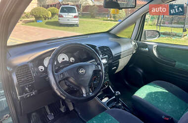 Минивэн Opel Zafira 2002 в 