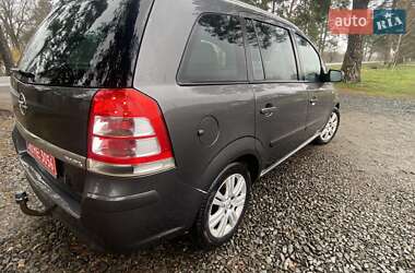 Мінівен Opel Zafira 2011 в 