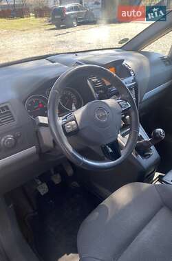 Мінівен Opel Zafira 2011 в 