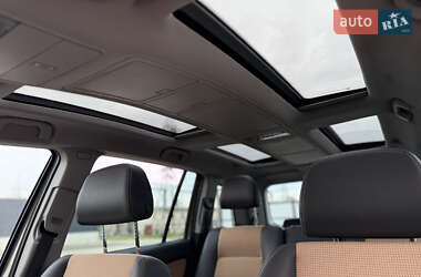 Минивэн Opel Zafira 2010 в 