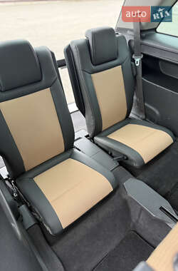 Минивэн Opel Zafira 2010 в 
