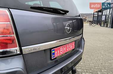 Минивэн Opel Zafira 2008 в 