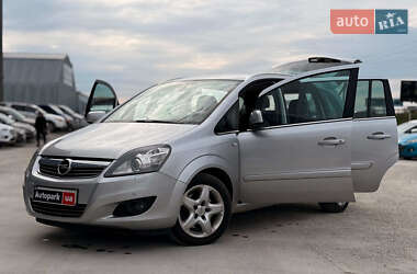Минивэн Opel Zafira 2011 в 