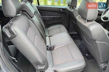 Минивэн Opel Zafira 2008 в 