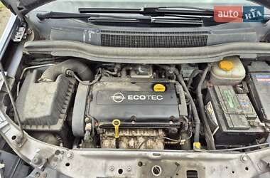 Минивэн Opel Zafira 2009 в 