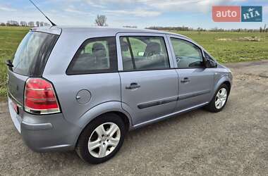 Минивэн Opel Zafira 2009 в 