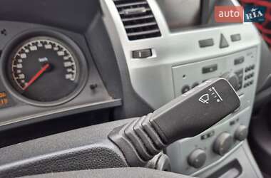 Минивэн Opel Zafira 2009 в 