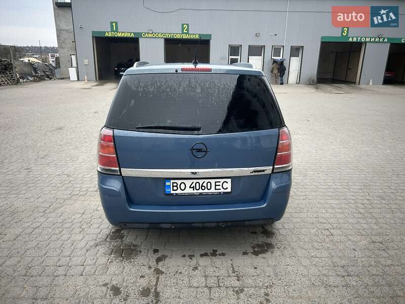Мінівен Opel Zafira 2007 в Чорткові
