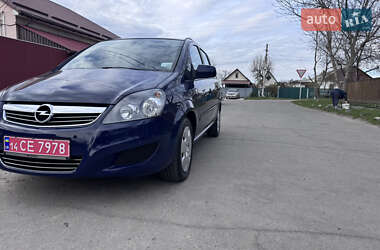 Минивэн Opel Zafira 2013 в 