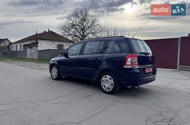 Минивэн Opel Zafira 2013 в 