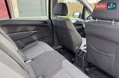 Минивэн Opel Zafira 2013 в 