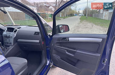 Минивэн Opel Zafira 2013 в 
