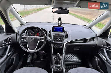 Минивэн Opel Zafira 2013 в 