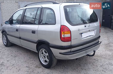Мінівен Opel Zafira 2001 в Києві