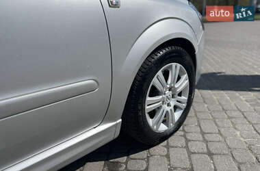 Мінівен Opel Zafira 2008 в 