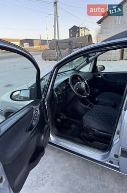 Минивэн Opel Zafira 2000 в 