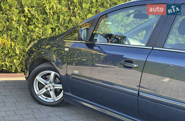 Мінівен Opel Zafira 2011 в 