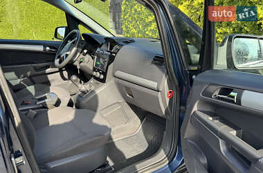 Мінівен Opel Zafira 2011 в 