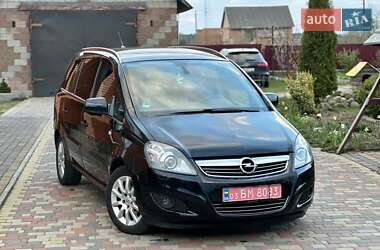 Минивэн Opel Zafira 2011 в 