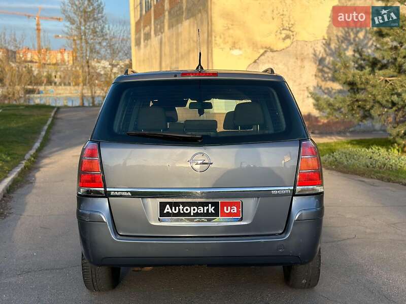 Минивэн Opel Zafira 2005 в Виннице