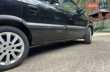 Минивэн Opel Zafira 2003 в 