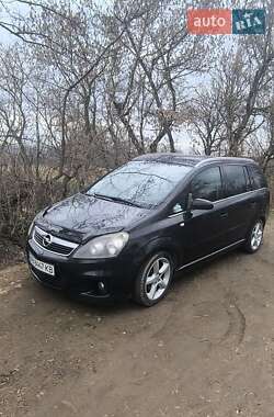 Минивэн Opel Zafira 2008 в 