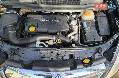 Минивэн Opel Zafira 2008 в 