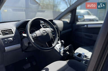 Мінівен Opel Zafira 2010 в 