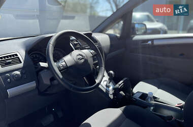 Мінівен Opel Zafira 2010 в 