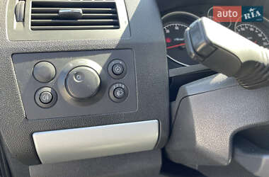 Мінівен Opel Zafira 2010 в 