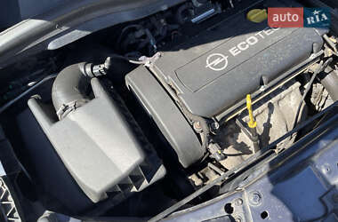 Мінівен Opel Zafira 2010 в 