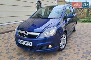 Минивэн Opel Zafira 2007 в 