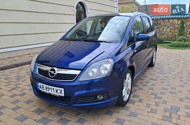 Минивэн Opel Zafira 2007 в 