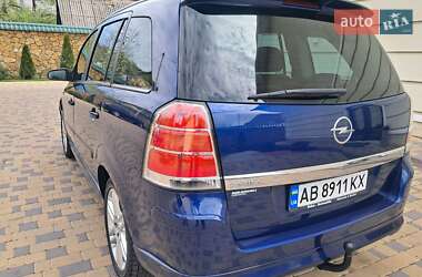 Минивэн Opel Zafira 2007 в 