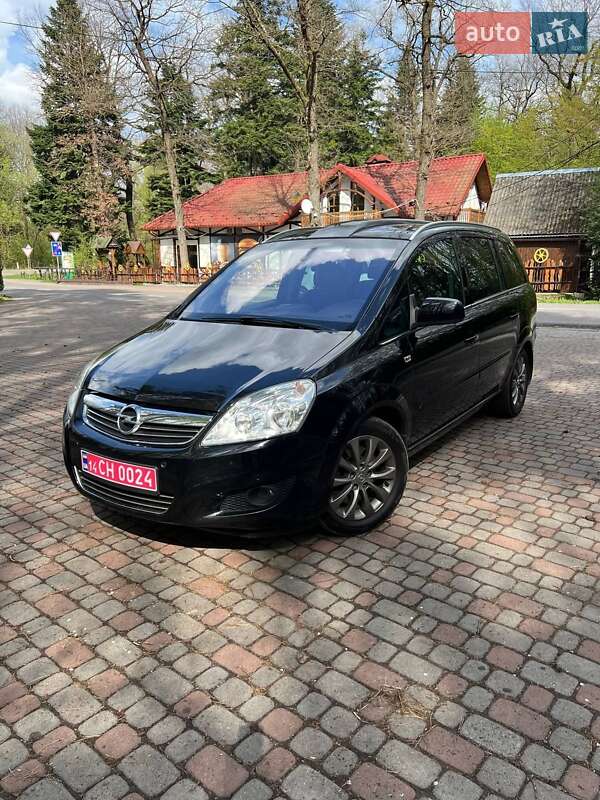 Мінівен Opel Zafira 2011 в 