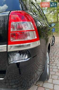 Мінівен Opel Zafira 2011 в 