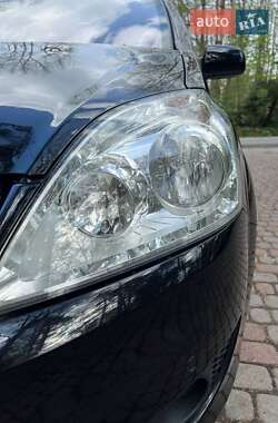 Мінівен Opel Zafira 2011 в 