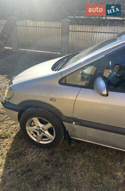 Минивэн Opel Zafira 2003 в 