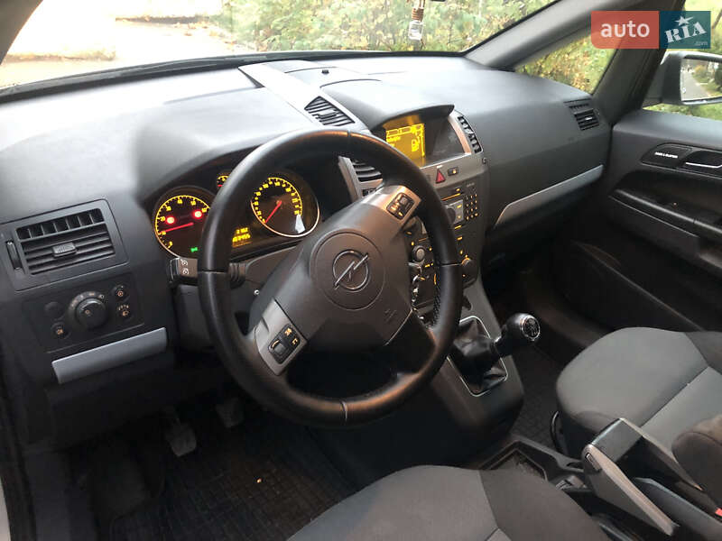 Мінівен Opel Zafira 2006 в Львові