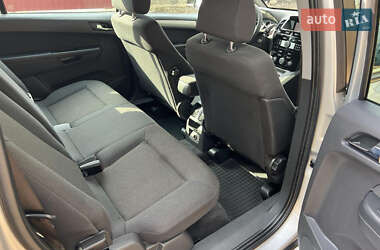 Минивэн Opel Zafira 2013 в 