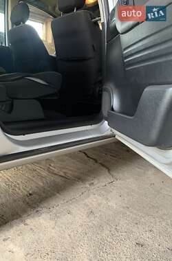 Минивэн Opel Zafira 2004 в 