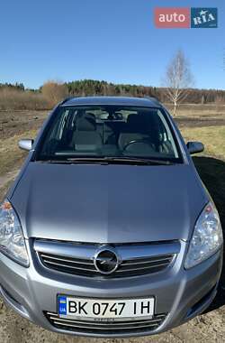 Мінівен Opel Zafira 2008 в Рівному