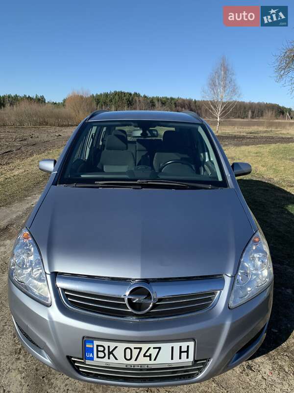 Opel Zafira 2008